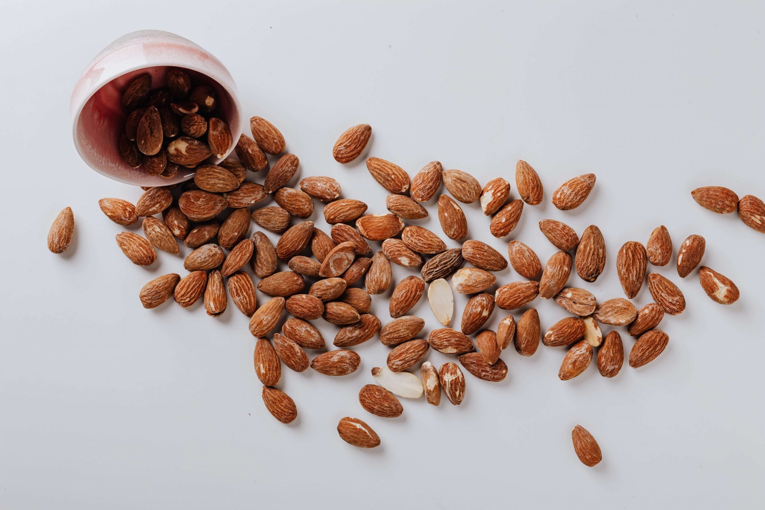 6 Benefits Of Almond Milk